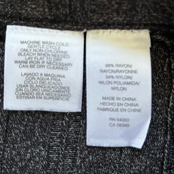 Jones New York Collection Elastic Waist Pleated Skirt - Picture 6 of 7